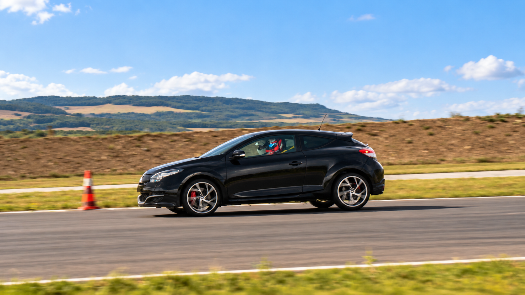 Stage de pilotage Renault Mégane RS – Circuit de Mirecourt – Image 2
